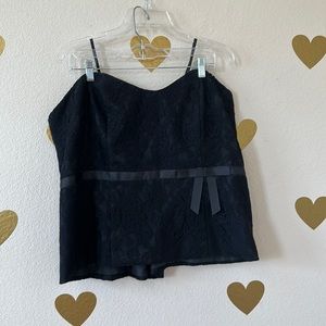 BNWT strapless black lace overlay top with bow accent size 20